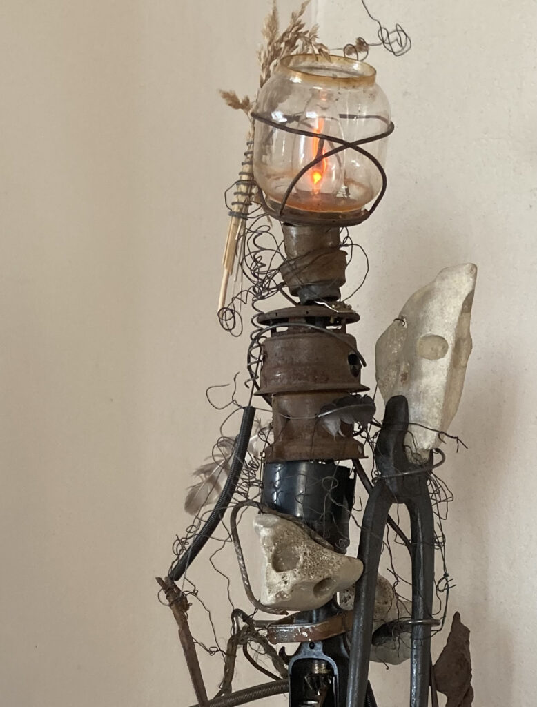 Rainer Leitz Artwork M.17 "Atropos - Die Dritte der Drei Moiras" Electric Moving Object with Light, Detail Foto