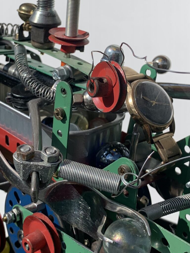 Rainer Leitz Artwork M.08 "Jim Knopf ins Unendliche" Electric Moving Installation , Detail Foto