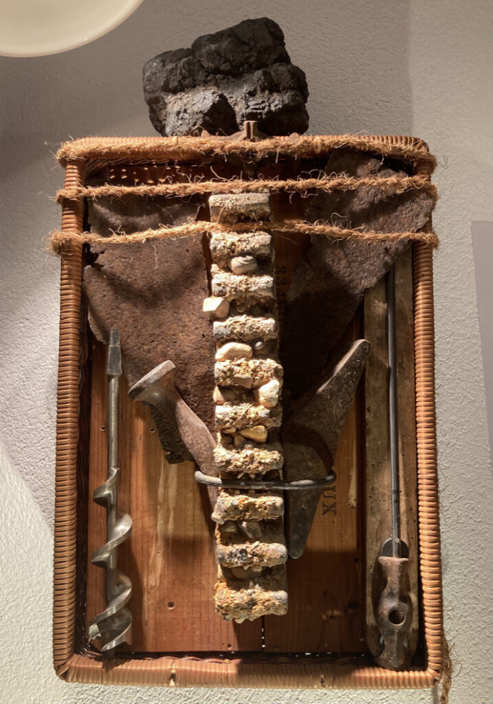 Rainer Leitz Artwork w:08 "Aufwärts oder Hinab" Wallhanging Object, Total Foto