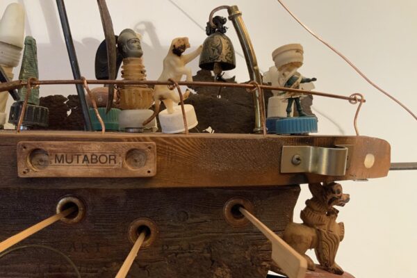 17_Mutabor_ship_front_4168 Rainer Leitz Artwork M.12 "Seelenschiff Mutabor" Moving Wall Hanging Object, Detail Foto