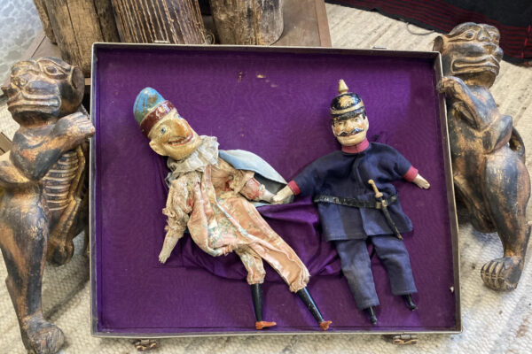 8_funny_IMG_4446 Rainer Leitz Artwork "Dangerous Game" Installation with Puppets